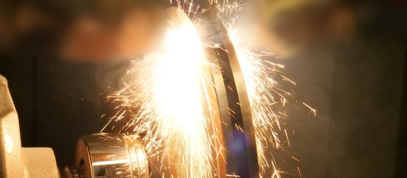 Simultaneous cladding process on a brake disc by Laserline diode lasers